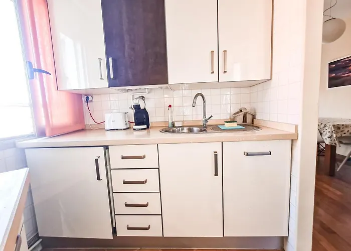 Apartamento Acogedor En Avenida Juan Carlos 1º
